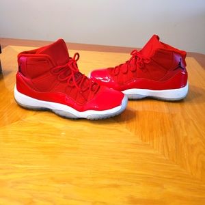 Air Jordan XI Retro 11 Gym Red
